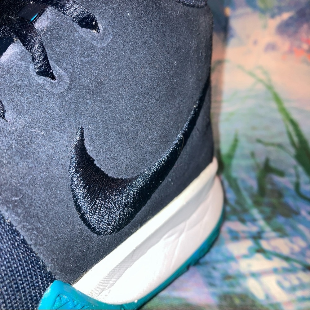 Nike. HK. Size 8. Navy Blue Men’s